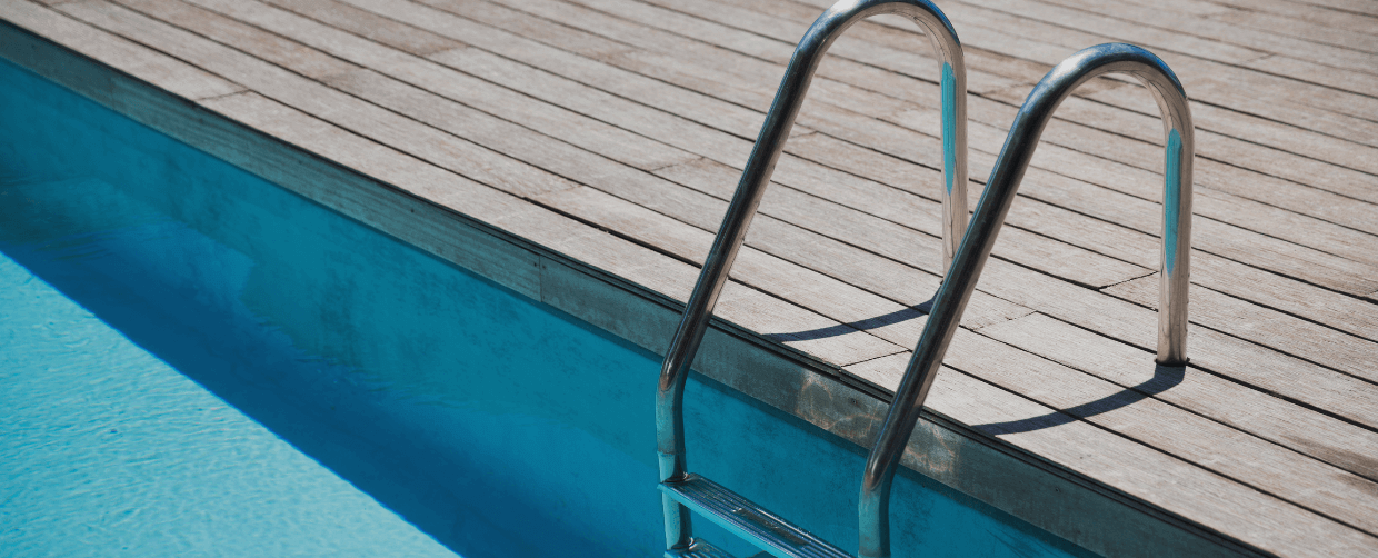 portada-escalera-piscina