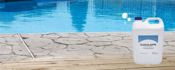 Floculante para piscinas: ¿qué es y cómo funciona?